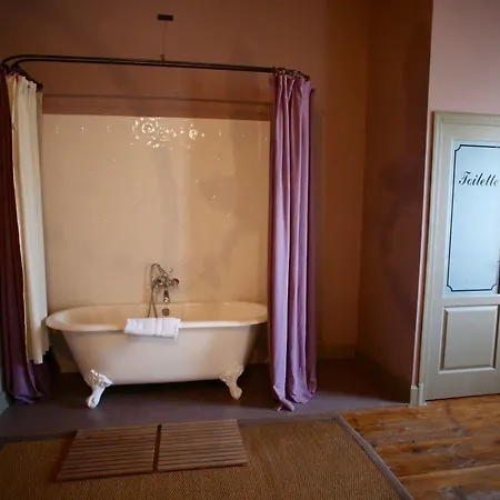 Bed & Breakfast Domaine De La Fosse 3*